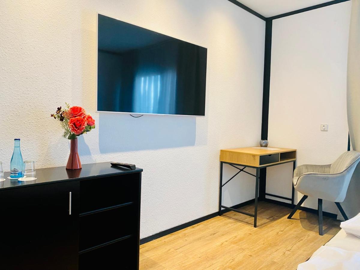 Hotel My Шильдов Екстер'єр фото